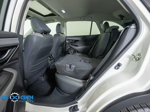 Used 2025 Subaru Outback Onyx Edition XT w/ Popular Package #2 AWD/4WD image 28