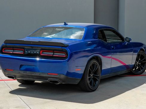 Used 2018 Dodge Challenger SXT Plus RWD image 11