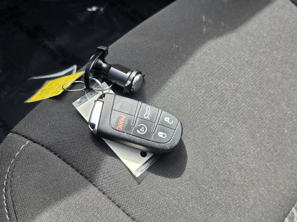 Used 2021 Dodge Challenger GT RWD image 18