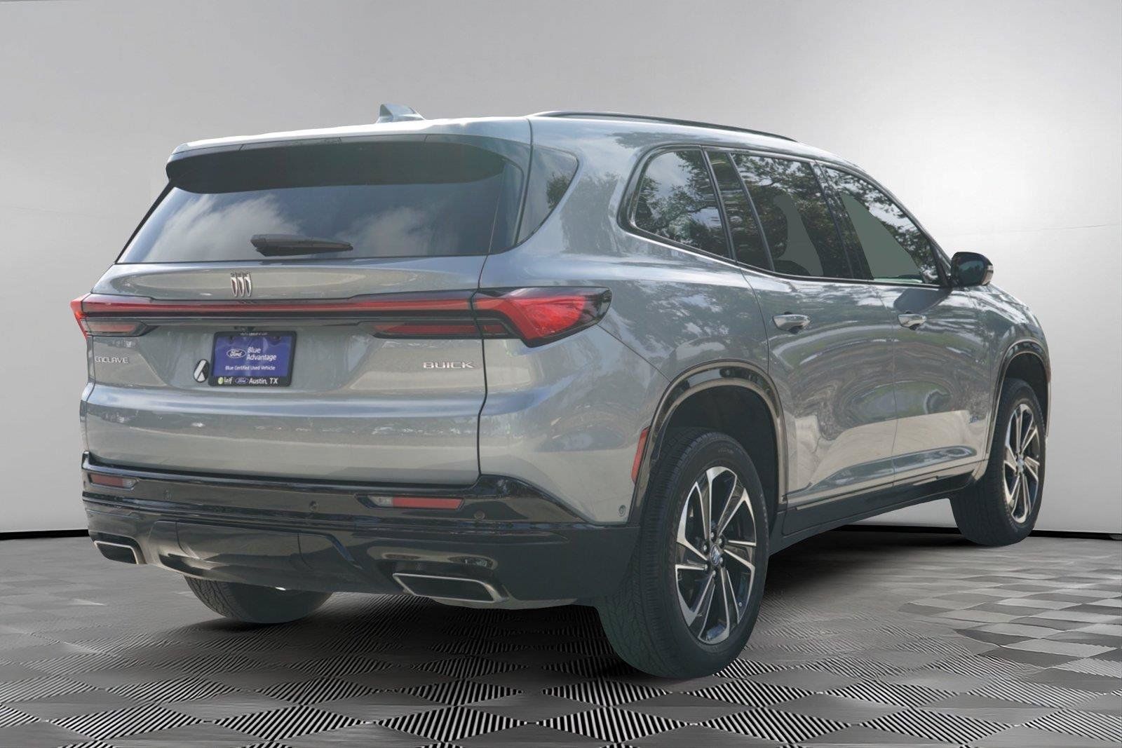 Used 2025 Buick Enclave Sport Touring w/ Super Cruise Package FWD image 5