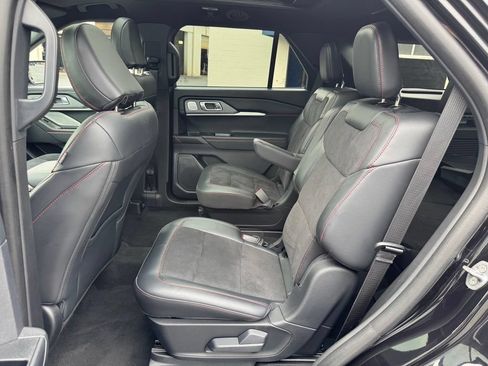 Certified 2025 Ford Explorer ST w/ Sun And Sound Package AWD/4WD image 25