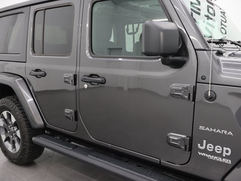 Used 2022 Jeep Wrangler Unlimited Sahara w/ LED Lighting Group AWD/4WD image 22