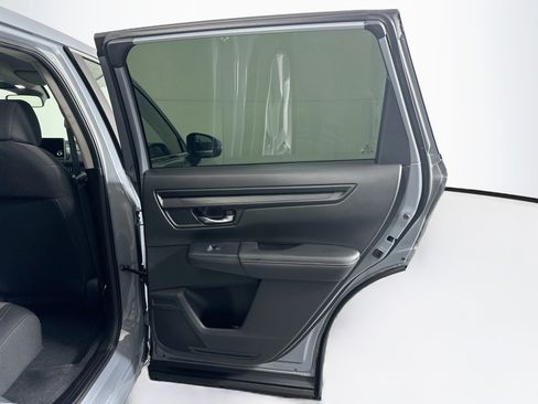 Used 2025 Honda CR-V LX image 28