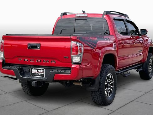 Used 2022 Toyota Tacoma TRD Sport w/ TRD Premium Sport Package image 13