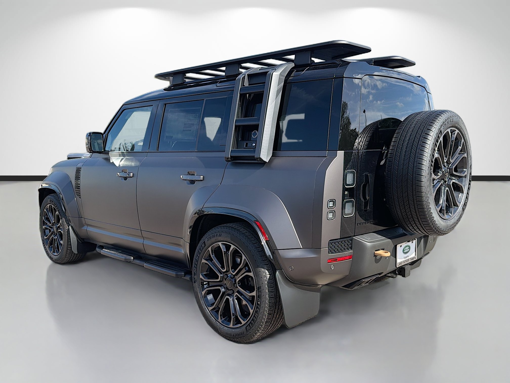 New 2026 Land Rover Defender 110 OCTA AWD/4WD image 3
