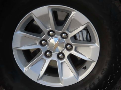 Certified 2025 Chevrolet Silverado 1500 LT w/ LPO, Dark Essentials Package image 9