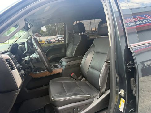 Used 2018 Chevrolet Silverado 2500 High Country w/ Duramax Plus Package AWD/4WD image 23