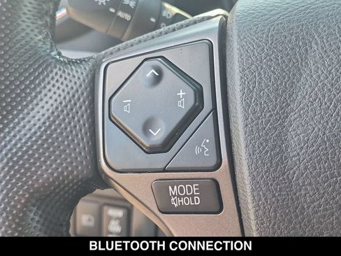Used 2021 Toyota Tacoma SR5 AWD/4WD image 6