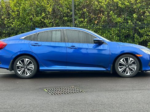 Used 2017 Honda Civic EX-L image 3