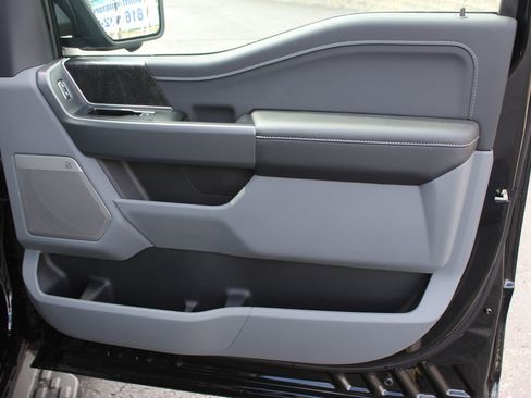 New 2025 Ford F150 Lightning Flash AWD/4WD image 11