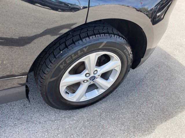 Used 2020 Ford Edge SE FWD image 15