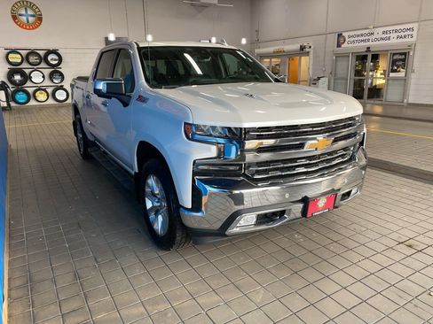 Used 2021 Chevrolet Silverado 1500 LTZ w/ LTZ Premium Package image 17