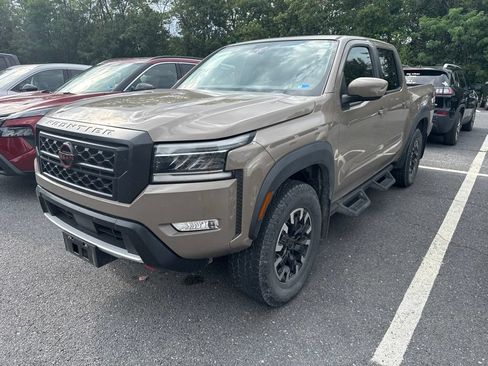 Used 2024 Nissan Frontier PRO-4X w/ Technology Package AWD/4WD image 2