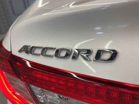 Used 2019 Honda Accord EX-L image 34