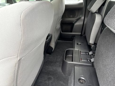 Used 2021 Toyota Tacoma SR RWD image 16