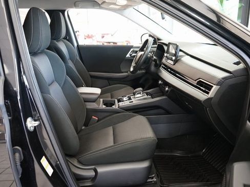 Used 2024 Mitsubishi Outlander ES image 38