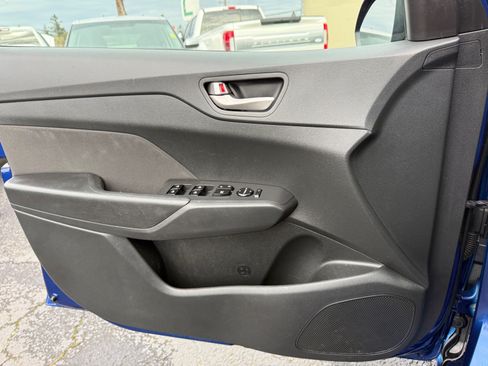 Used 2021 Hyundai Accent SE FWD image 18