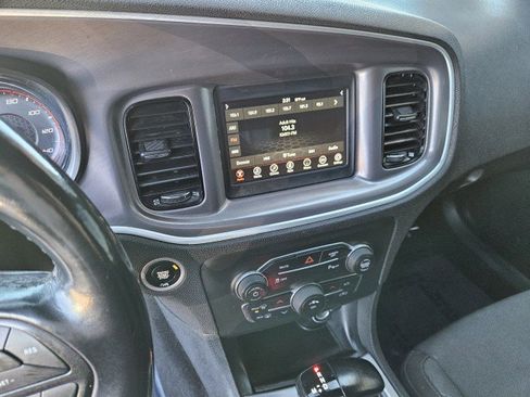 Used 2021 Dodge Charger SXT w/ Blacktop Package image 19