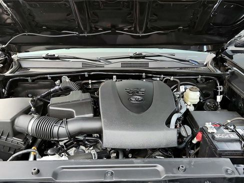 Certified 2021 Toyota Tacoma SR image 46