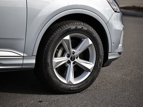 Used 2024 Audi Q7 2.0T Premium Plus image 5