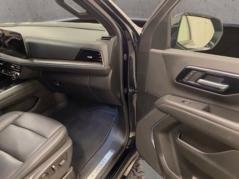 Used 2026 Chevrolet Suburban Z71 AWD/4WD image 20