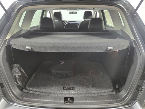 Used 2022 Volkswagen Taos SE w/ Panoramic Sunroof Package image 27