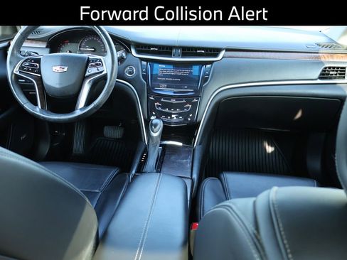 Used 2019 Cadillac XTS Luxury image 17