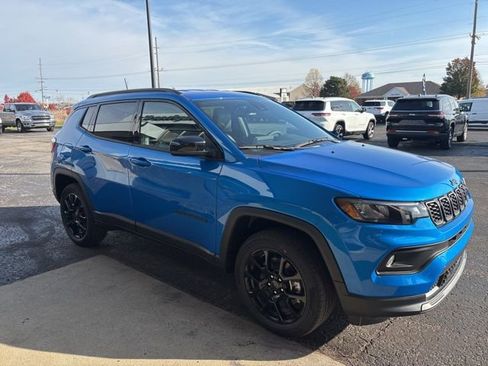 New 2026 Jeep Compass Latitude AWD/4WD image 7