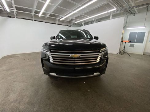 Used 2024 Chevrolet Tahoe High Country w/ Premium Package image 9
