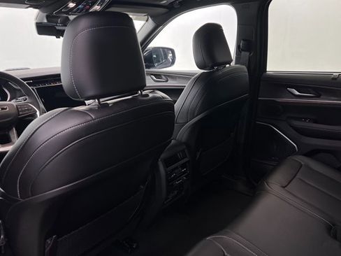 New 2024 Jeep Grand Cherokee Limited 4xe w/ Luxury Tech Group II image 19