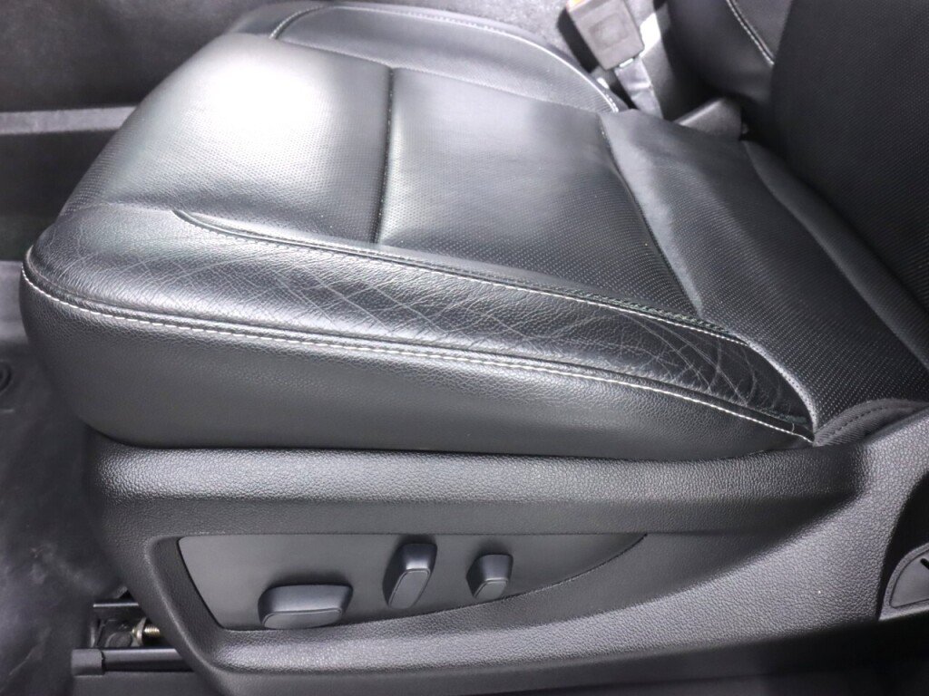 Used 2018 GMC Yukon SLT AWD/4WD image 30
