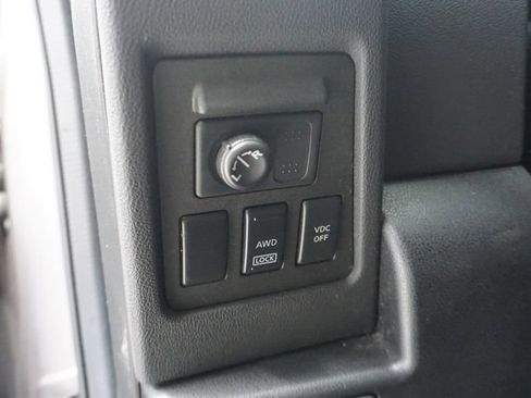 Used 2010 Nissan Rogue S w/ 360 Degree Value Pkg image 25