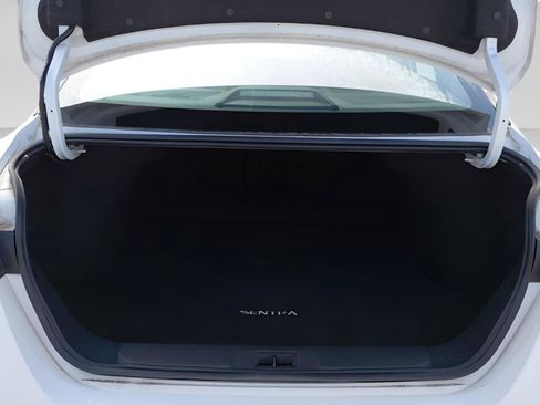 Used 2022 Nissan Sentra S FWD image 18