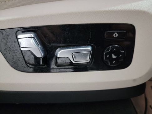 Used 2021 BMW X7 xDrive40i w/ Executive Package image 64