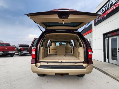 Used 2011 Ford Expedition XLT w/ 203A Rapid Spec Order Code AWD/4WD image 29