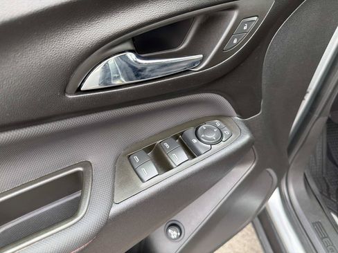 Certified 2023 Chevrolet Equinox RS w/ LPO, Floor Liner Package FWD image 11