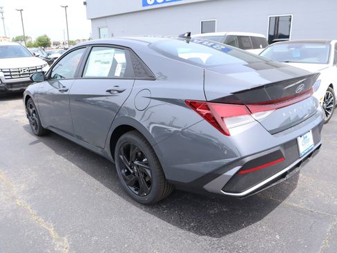 New 2026 Hyundai Elantra Sport FWD image 22
