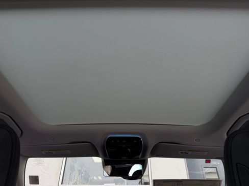 Used 2026 Mercedes-Benz E 350 Sedan image 8