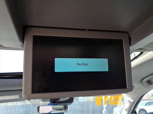 Used 2019 Honda Pilot Touring image 30