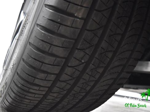 Used 2025 Aston Martin DBX 707 image 53