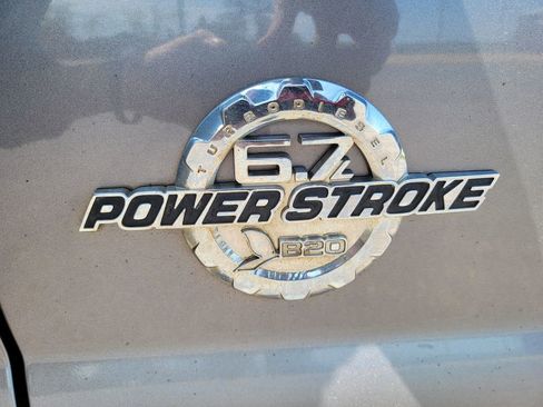 Used 2011 Ford F250 XLT w/ XLT Premium Pkg AWD/4WD image 38