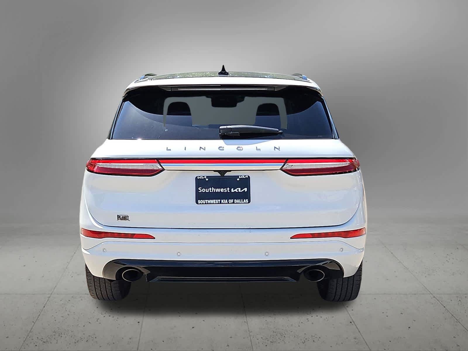 Used 2023 Lincoln Corsair Reserve w/ Equipment Group 202A FWD image 4