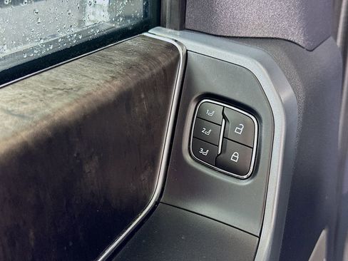 Used 2023 Ford F150 Lariat image 21