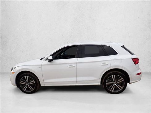 Used 2020 Audi Q5 e Premium Plus w/ Premium Plus Package AWD/4WD image 2