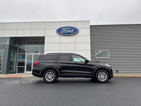 New 2026 Ford Explorer Active image 10