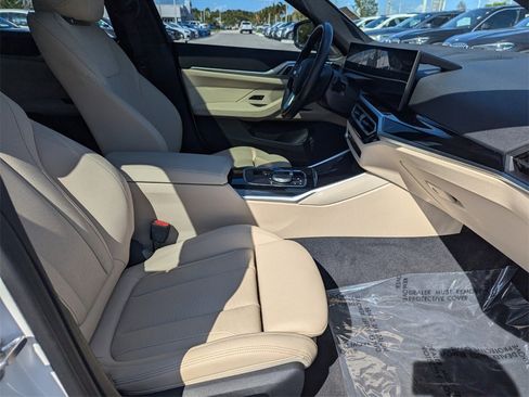 Used 2024 BMW i4 eDrive40 w/ Premium Package image 10