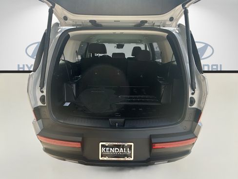 Used 2026 Hyundai Santa Fe SE FWD image 23