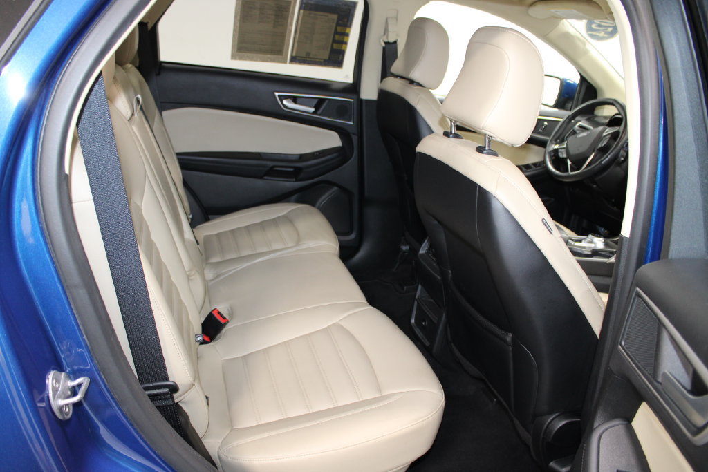 Used 2024 Ford Edge SEL AWD/4WD image 31