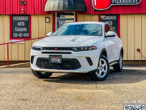 Used 2024 Dodge Hornet GT w/ Cold Weather Group AWD/4WD image 2