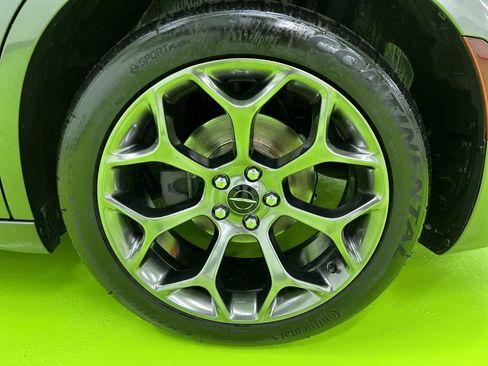 Used 2018 Chrysler 300 S w/ 300S Premium Group RWD image 14